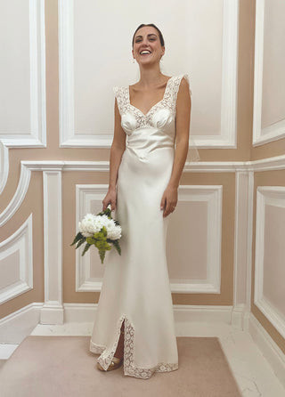 The ANAIS Bridal - Oyster